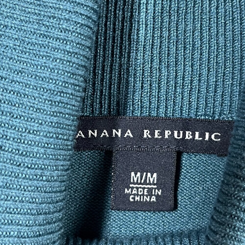 Banana Republic Sweater Medium Blue Silk Cashmere Wool Pullover Preppy - Picture 2 of 7